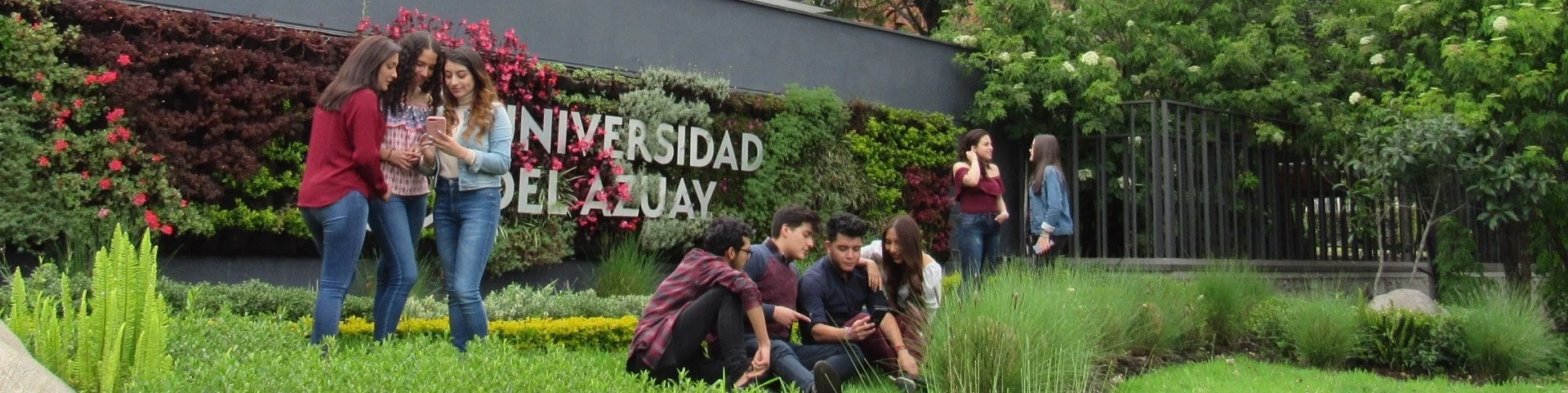 Front Universidad del Azuay